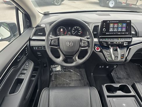 Certified 2025 Honda Odyssey Elite image 13