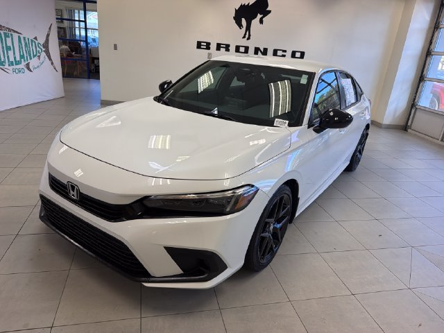 Used 2023 Honda Civic Sport image 3