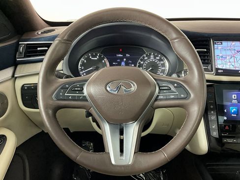 Used 2019 INFINITI QX50 Essential w/ Sensory Package image 12