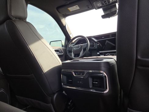 New 2026 GMC Sierra 1500 Denali w/ Denali Reserve Package image 30