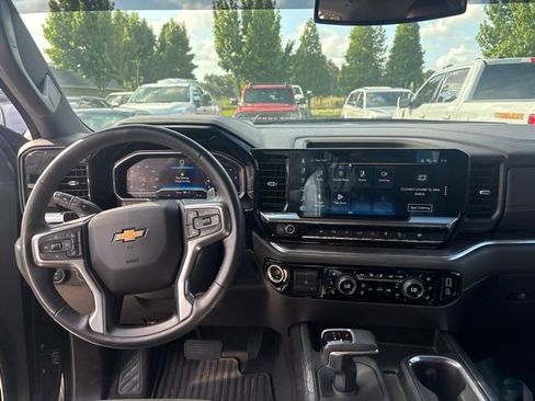 Used 2023 Chevrolet Silverado 1500 LTZ w/ LTZ Convenience Package II AWD/4WD image 11