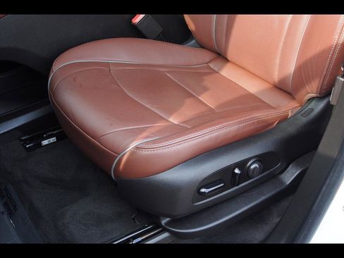 Used 2019 Buick Enclave Avenir w/ Avenir Technology Package image 30