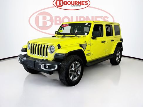Used 2022 Jeep Wrangler Unlimited Sahara w/ Dual Top Group AWD/4WD image 7