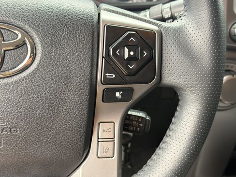 Used 2021 Toyota 4Runner SR5 image 27