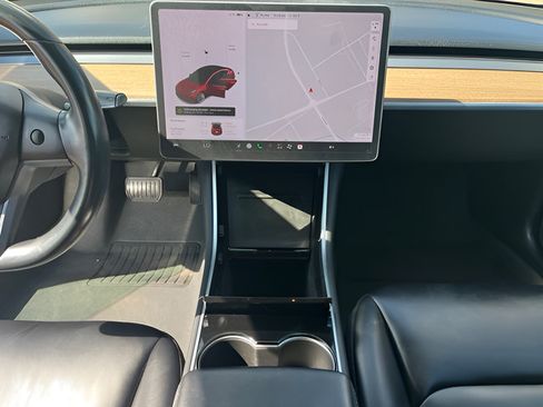 Used 2018 Tesla Model 3 Performance AWD/4WD image 21