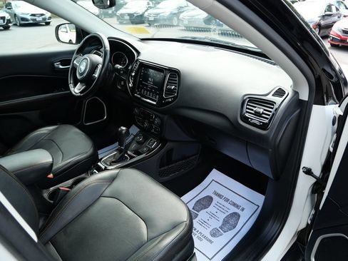 Used 2020 Jeep Compass Limited AWD/4WD image 17