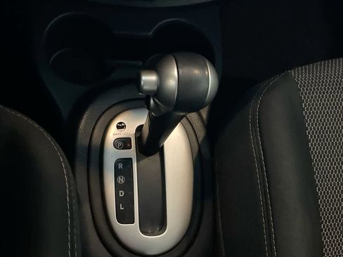 Used 2019 Nissan Versa SV image 19