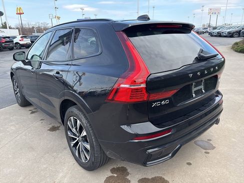 Used 2023 Volvo XC60 B5 Plus image 8