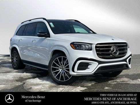 Used 2026 Mercedes-Benz GLS 580 4MATIC image 1
