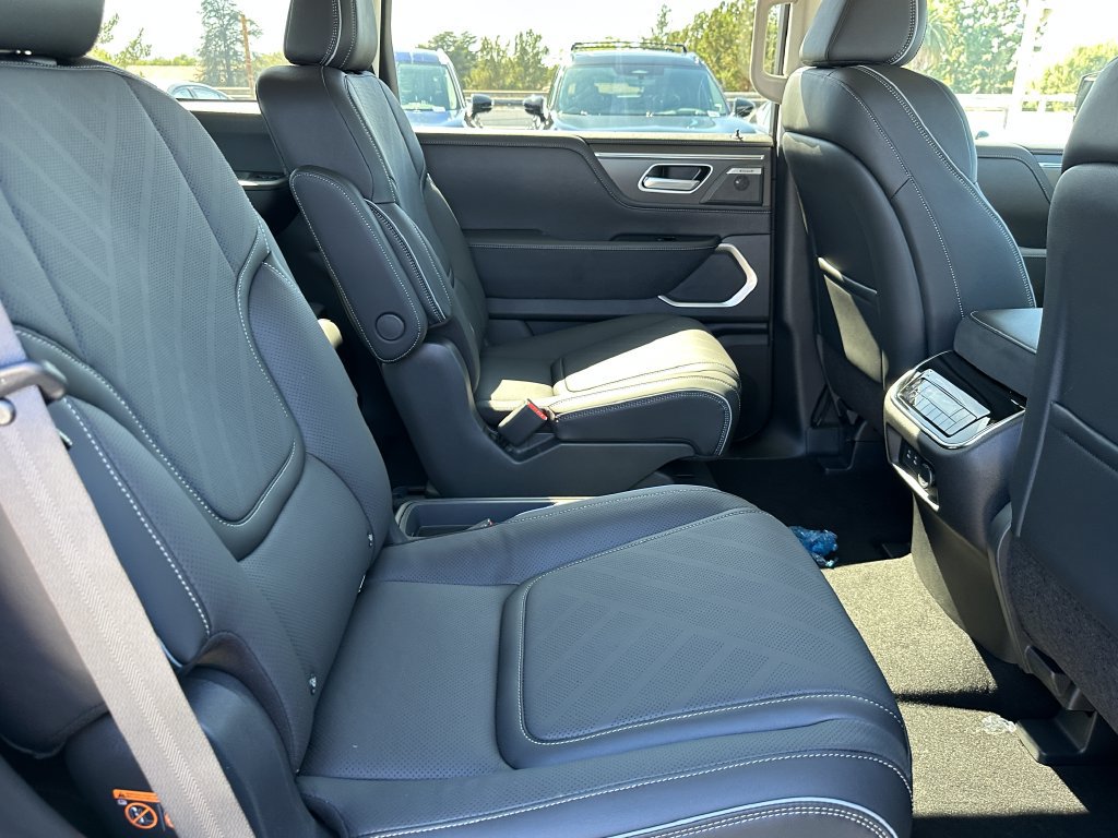 New 2027 INFINITI QX80 Luxe RWD image 19