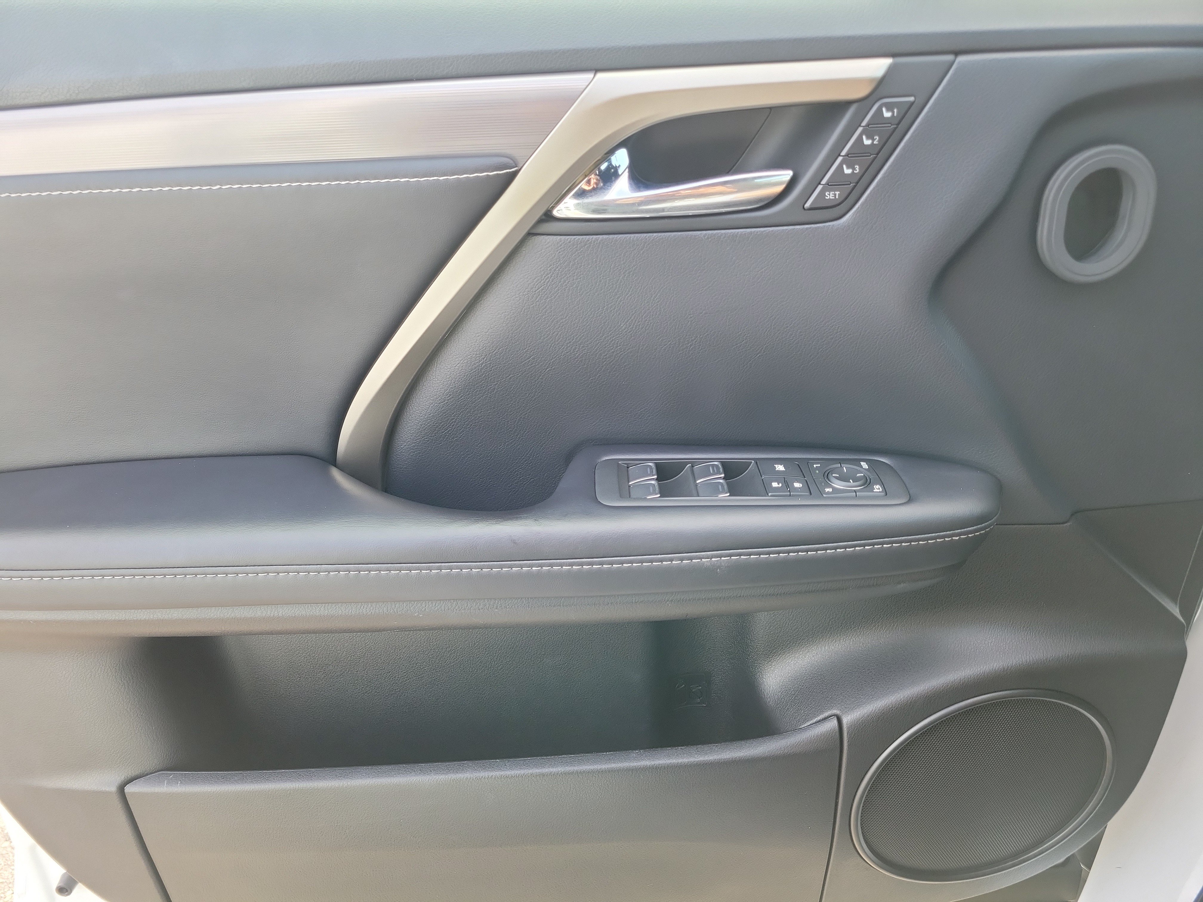 Used 2020 Lexus RX 350 F Sport w/ Accessory Package FWD image 31