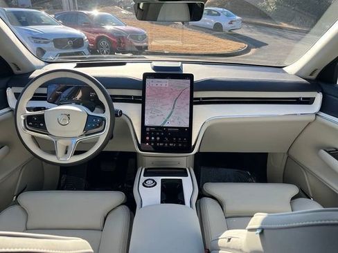 New 2025 Volvo EX90 Ultra image 15