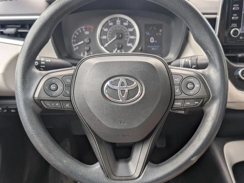 Used 2021 Toyota Corolla LE FWD image 27