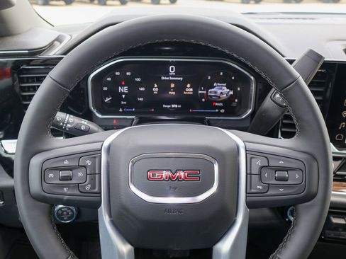 New 2026 GMC Sierra 1500 Elevation image 16