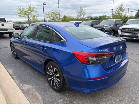 Used 2023 Honda Civic EX image 5