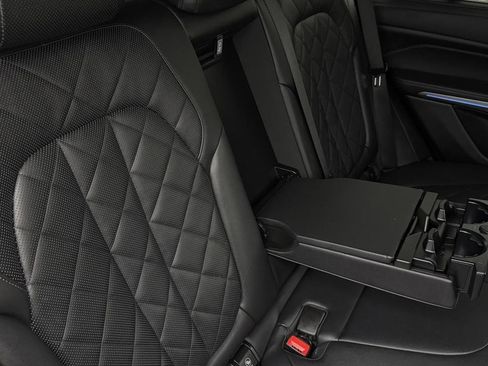 Used 2023 BMW X5 xDrive45e image 26