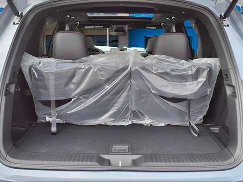 New 2025 Honda Pilot TrailSport image 7