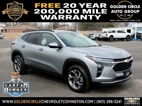 Used 2025 Chevrolet Trax LT image 1