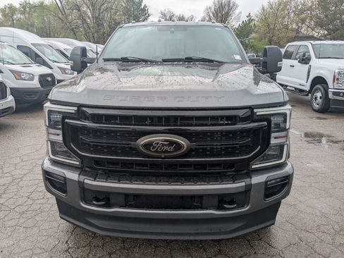 Used 2022 Ford F250 Lariat w/ Black Appearance Package image 11