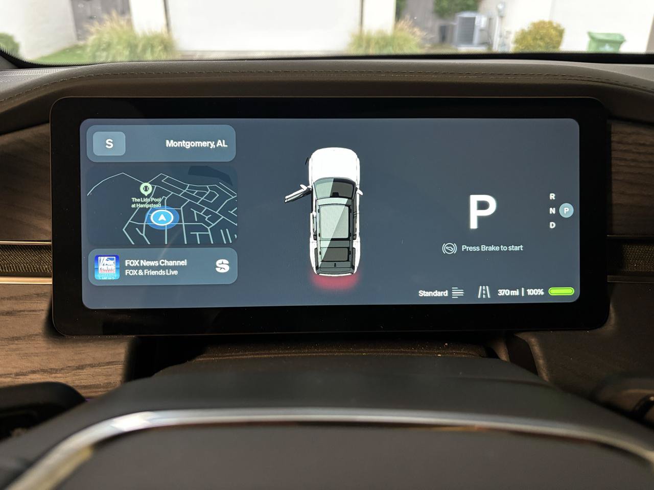Used 2025 Rivian R1S Adventure Dual AWD/4WD image 15