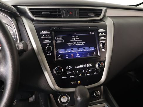 Used 2019 Nissan Murano S FWD image 5