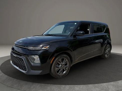 Used 2021 Kia Soul S image 3