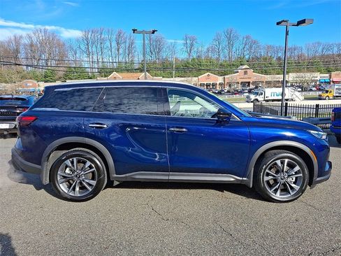 Certified 2025 INFINITI QX60 Luxe image 8