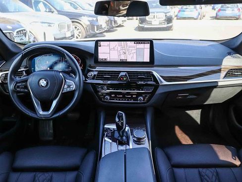 Certified 2023 BMW 530i w/ Convenience Package image 13