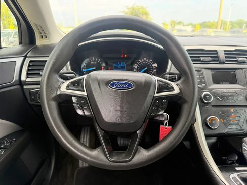 Used 2016 Ford Fusion S FWD image 12