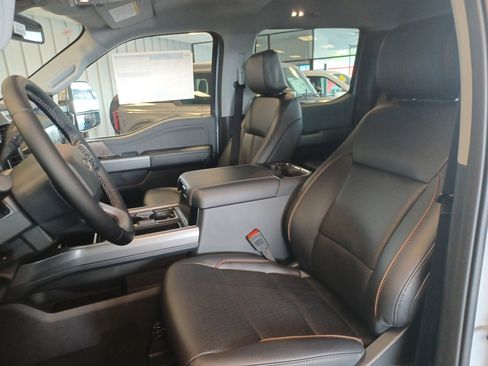 New 2026 Ford F250 Lariat w/ Chrome Package image 15