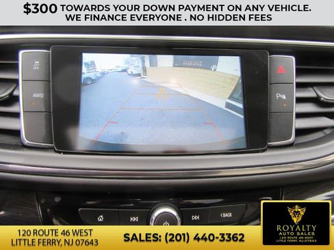 Used 2019 Buick Enclave Essence w/ LPO, Sport Appearance Package image 23