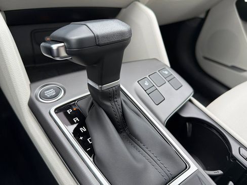 New 2026 Kia Sportage EX w/ EX Panorama Roof Package image 19