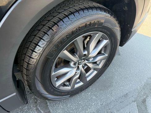 Used 2023 MAZDA CX-9 Touring image 10