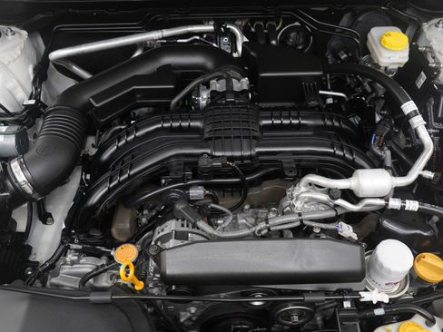 Used 2024 Subaru Crosstrek 2.0i image 29