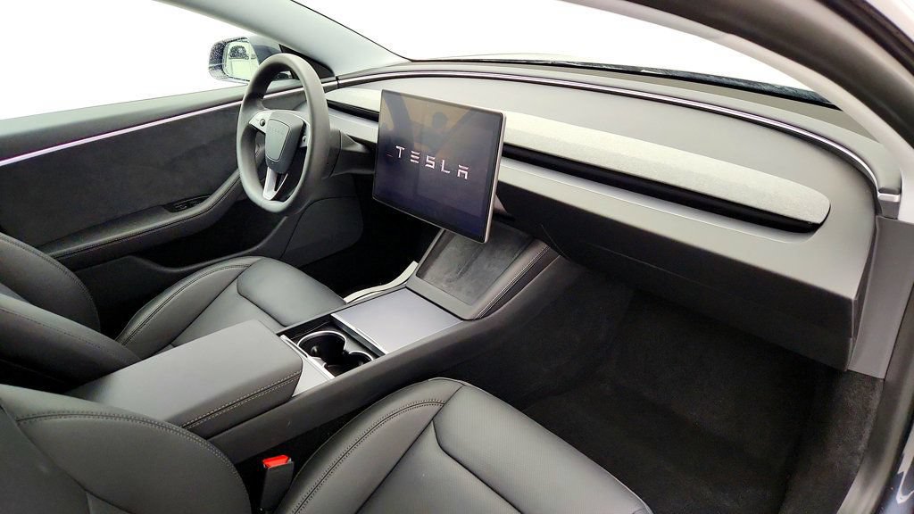 Used 2025 Tesla Model 3 Long Range AWD/4WD image 30