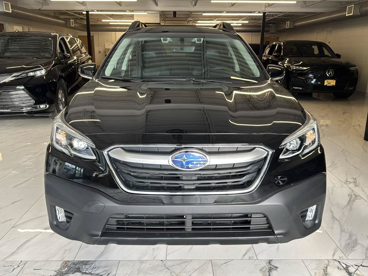 Used 2022 Subaru Outback Limited AWD/4WD image 2