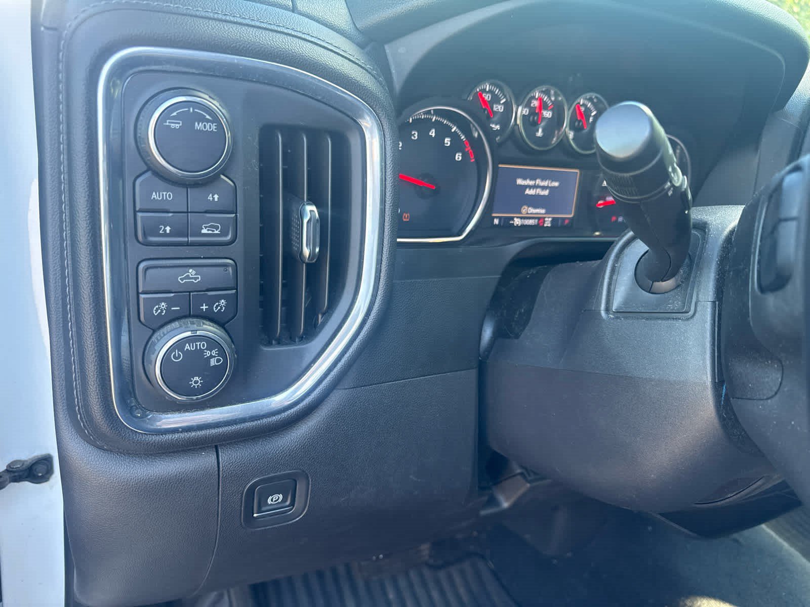 Used 2020 Chevrolet Silverado 1500 LT w/ All-Star Edition AWD/4WD image 12
