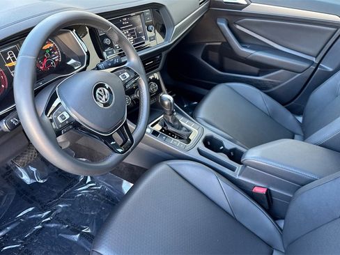 Used 2020 Volkswagen Jetta SE image 12