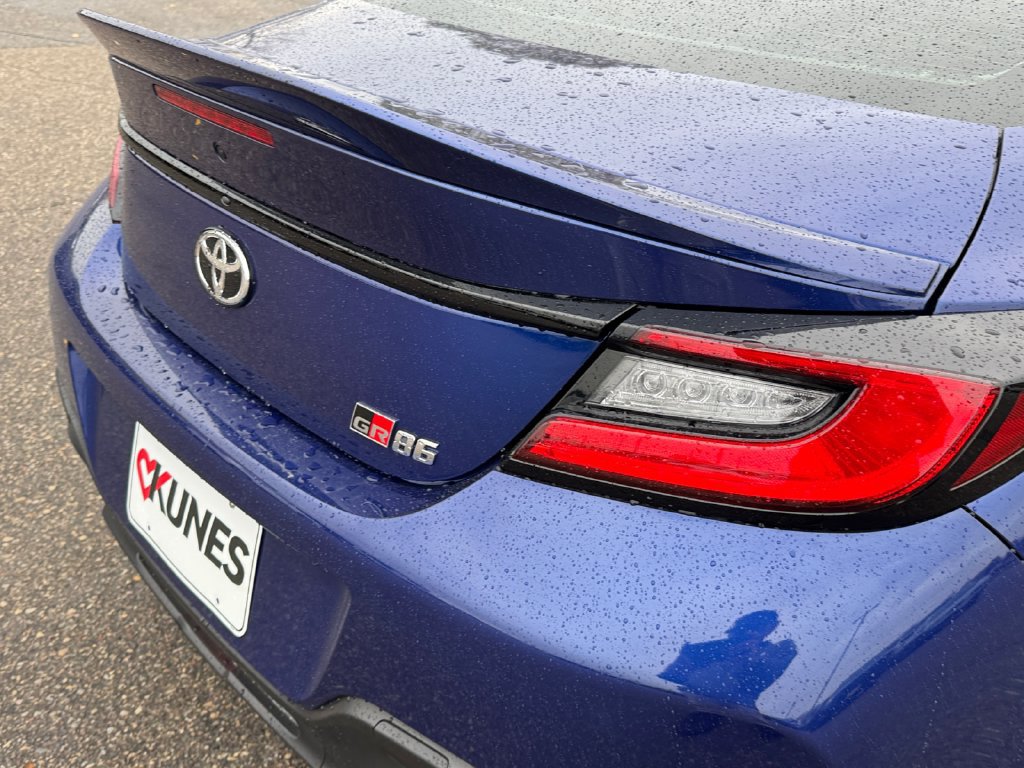 Used 2024 Toyota GR86 Premium RWD image 32