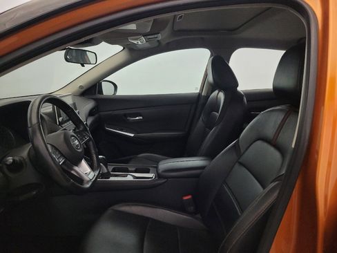 Used 2022 Nissan Sentra SR w/ SR Premium Package FWD image 17