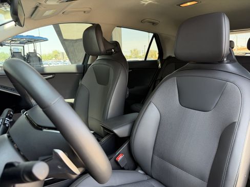 Used 2025 Kia Niro Wind FWD image 32