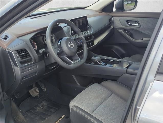 Used 2023 Nissan Rogue SV FWD image 11