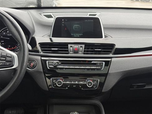 Used 2018 BMW X1 sDrive28i w/ Convenience Package image 11