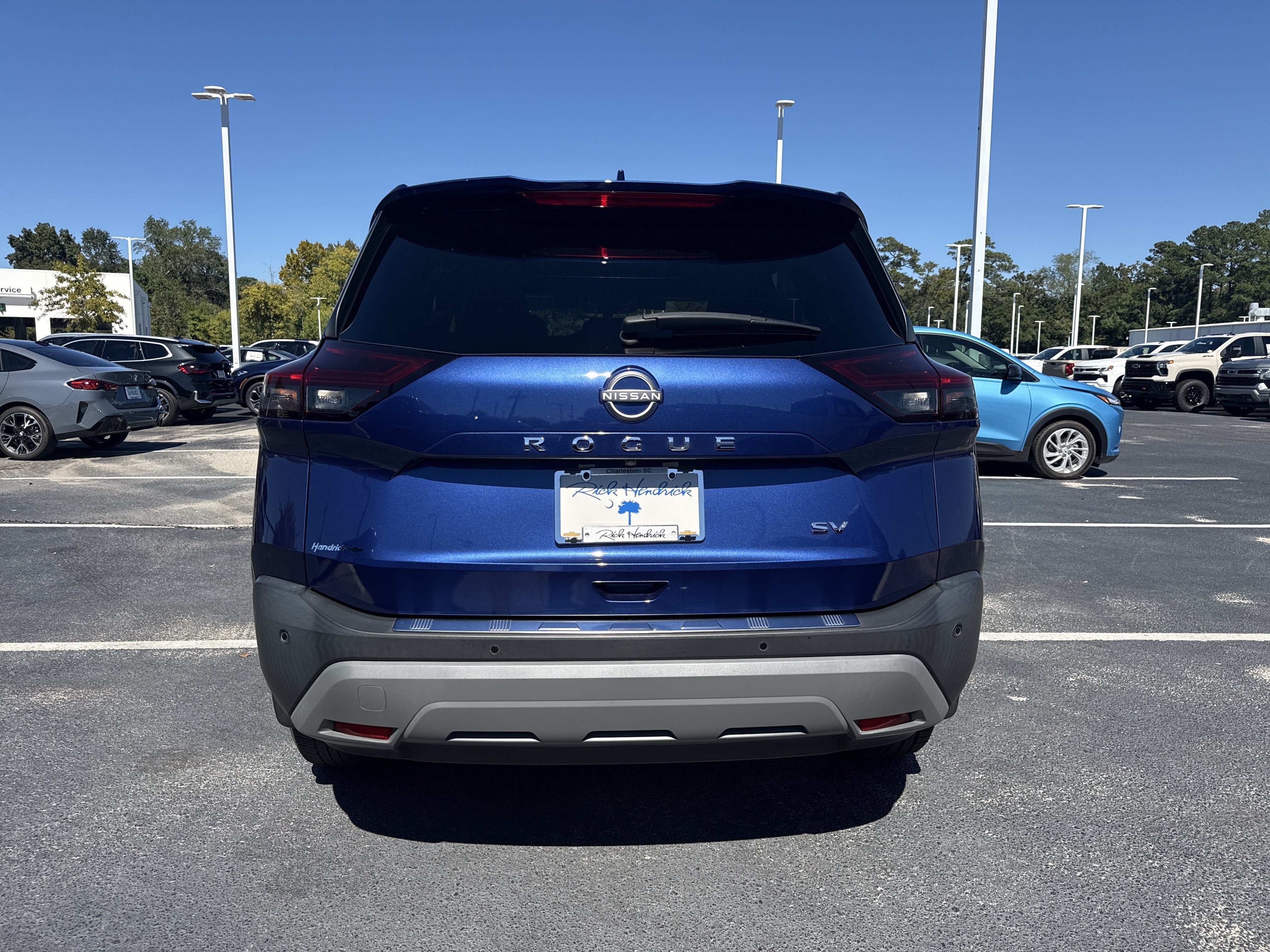 Used 2023 Nissan Rogue SV w/ SV Premium B Package FWD image 19