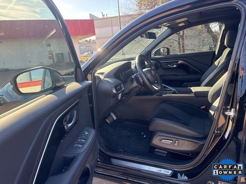 Certified 2025 Acura ADX A-Spec image 9