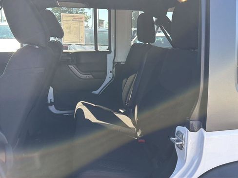 Used 2017 Jeep Wrangler Unlimited Sport AWD/4WD image 18