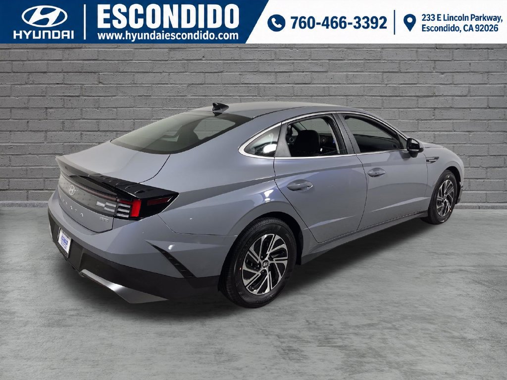New 2027 Hyundai Sonata Blue FWD image 3