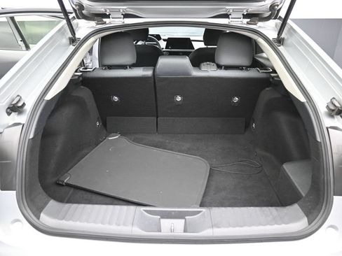 Certified 2024 Toyota Prius LE FWD image 27