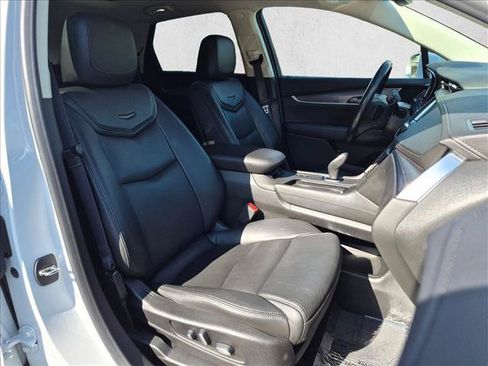 Used 2019 Cadillac XT5 Premium Luxury w/ Driver Assist Package FWD image 22