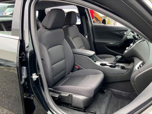 Used 2022 Chevrolet Malibu LT FWD image 8